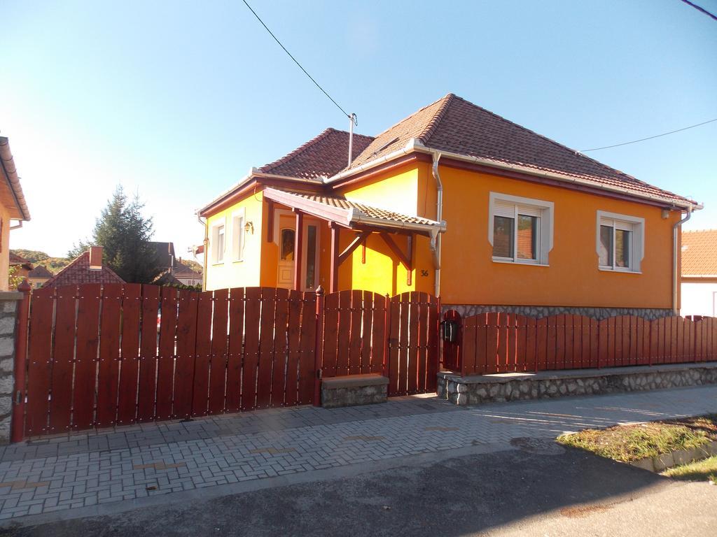 Szonja Apartman Egerszalok Exterior photo